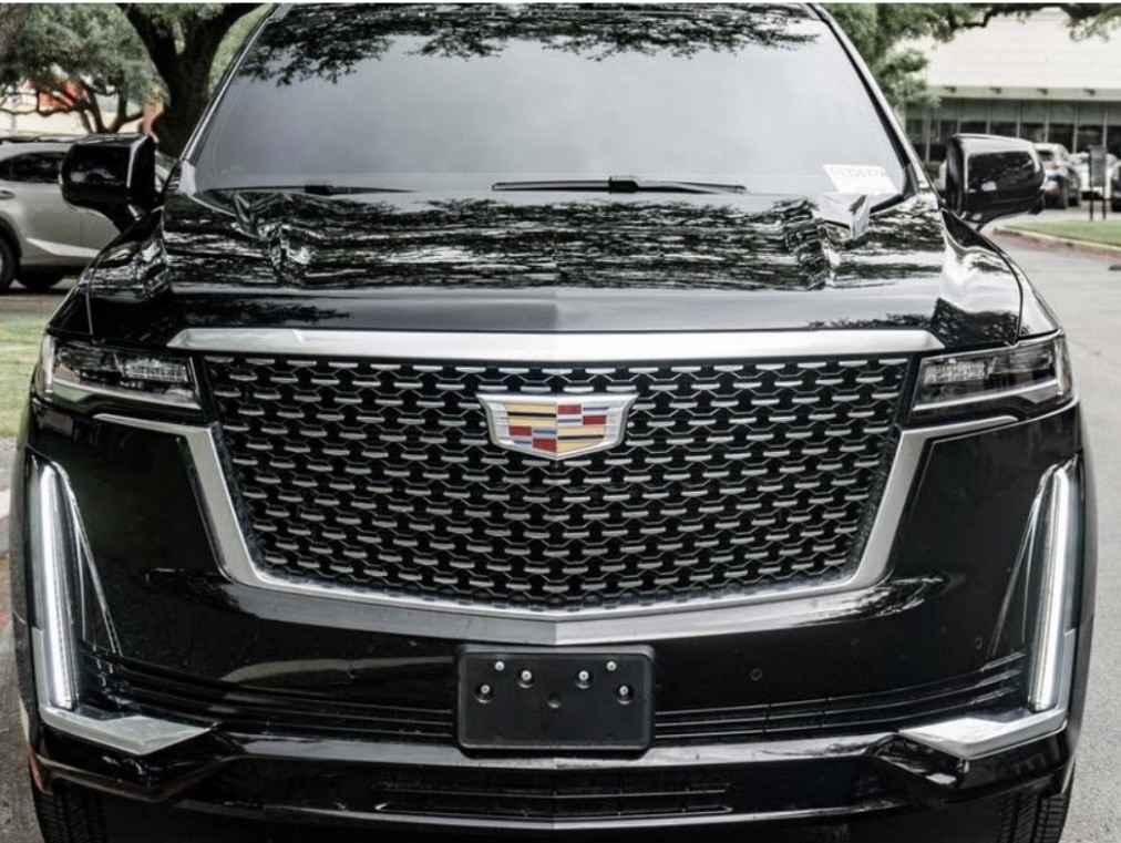 Front view of the 2022 Cadillac Escalade ESV.
