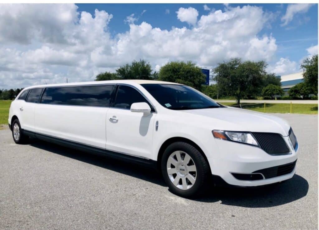 White Lincoln MKT stretch limousine